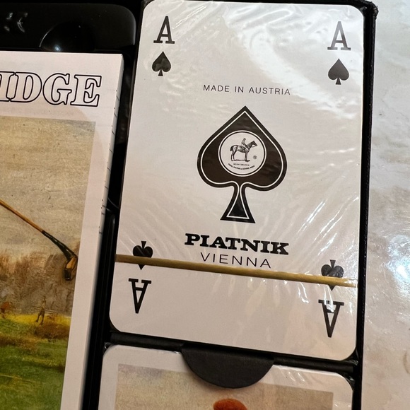 Vintage St. Andrews Golf Bridge Set - 2 deck of playing cards + scoring book - Picture 3 of 8